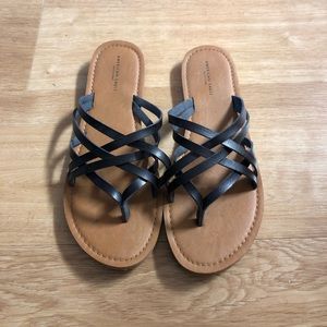 American Eagle Sandals